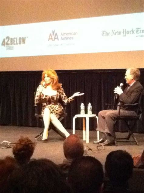 dick cavett interviews raquel welch at the film society of lincoln