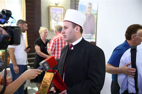 bujar spahiu qytetar nderi 7 komuniteti mysliman i shqipërsië