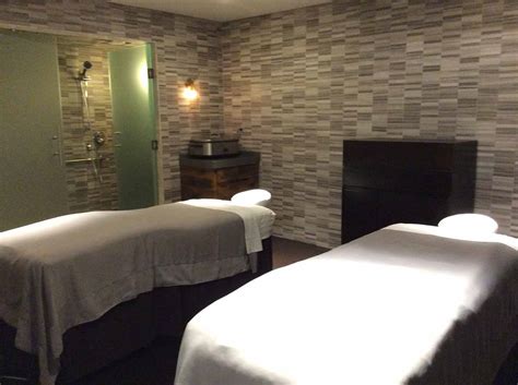 treat      ultra luxurious valentines day spa