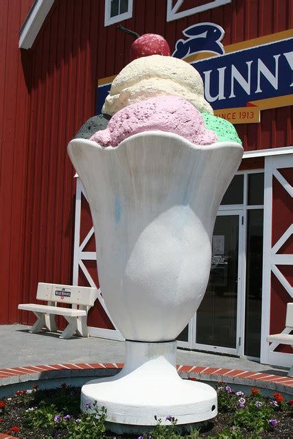 World S Largest Ice Cream Sundae Flickr Photo Sharing