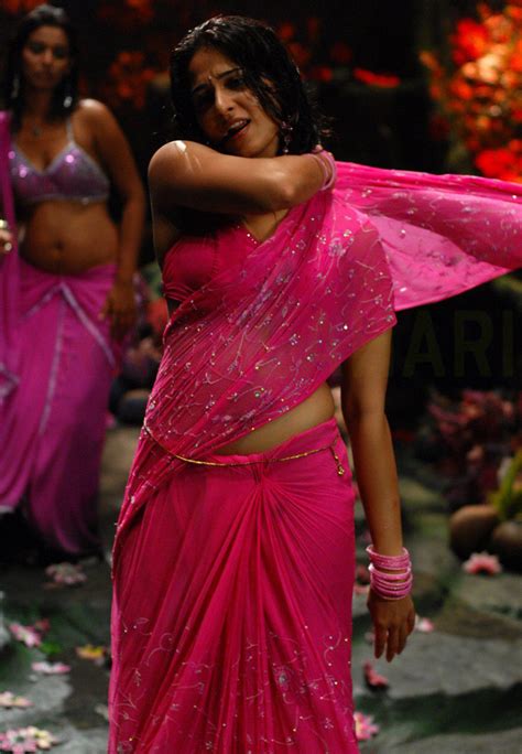 Anushka Shetty Hot Navel And Sleeveless In Pink Saree