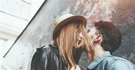 7 Brutally Honest Phases Of Getting Back Together With Your Ex That Are