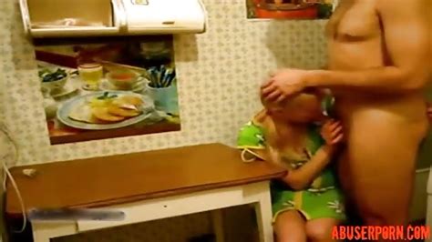 ragazza russa si fa scopare in cucina prendiporno tv