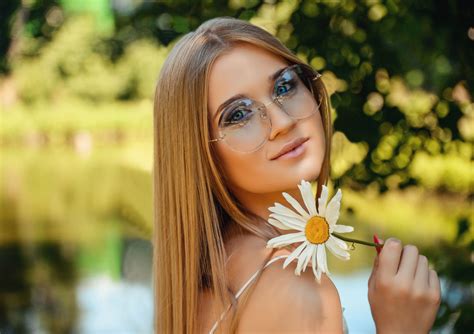 Wallpaper Blonde Red Nails Flowers Women With Glasses Blue Eyes