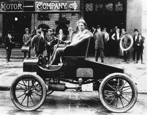 henry ford   early  seat version   model      production car