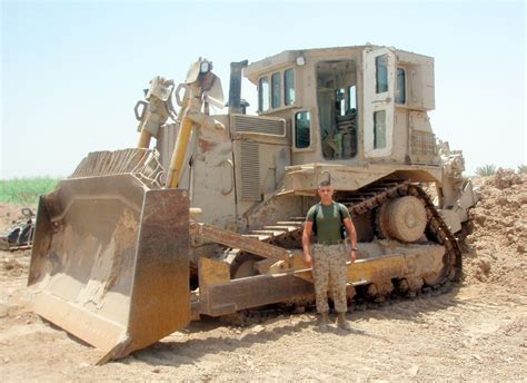 armorama dr armored bulldozer military engineering bulldozer armored truck