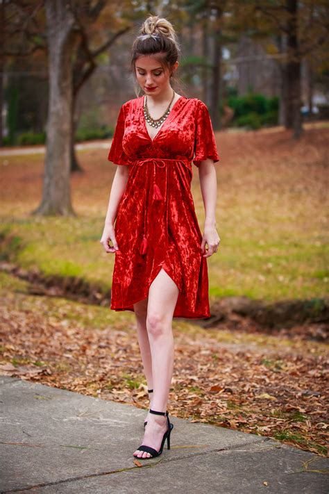 wear   christmas party holiday party outfit ideas