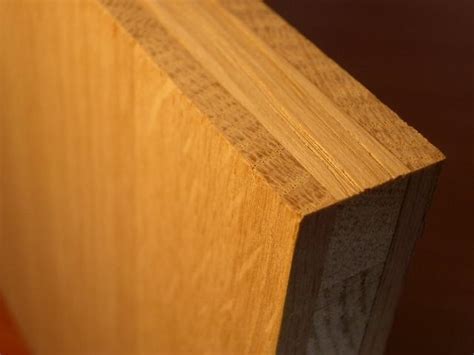 panelen  laags verlijmd massief hout stabiel en vlak