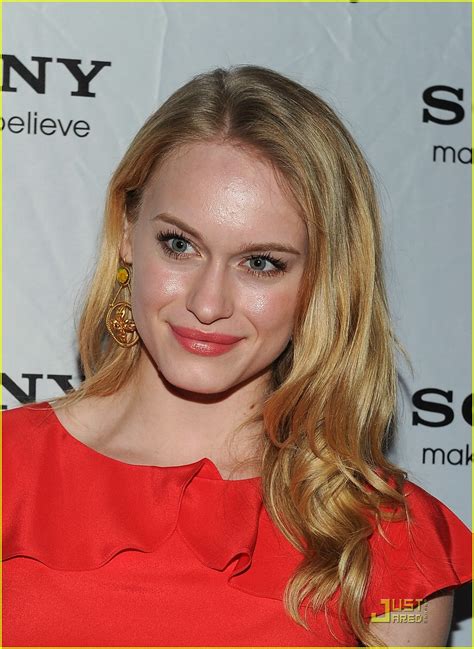 Leven Rambin The Hunger Games Glimmer Photo 413736 Photo Gallery