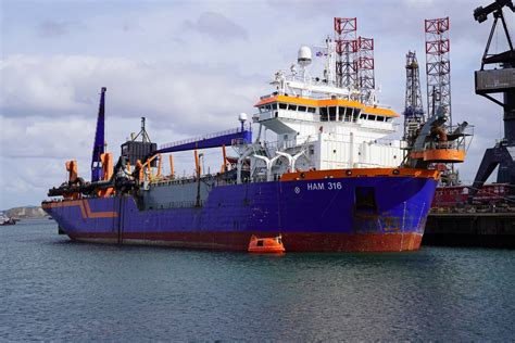 shell  van oord joining forces  undertake biofuel pilot test  vessels