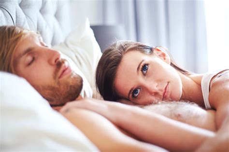 لماذا ينام شريكُكِ بعد الوصال؟ الحسناء