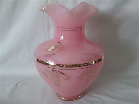 Vintage Beautiful Large French True Pink Ruffle Top Vase Gold Trim With