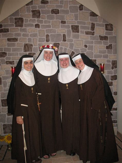 sisters catholic school catholic saints roman catholic nuns habits