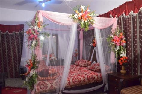 bridal room decorations flower  petals