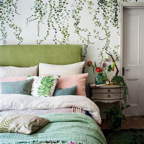 decorate  bedroom  plants  enhanced green