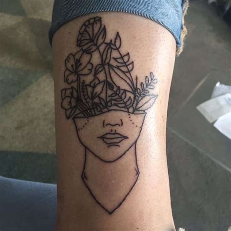 Girlfriends First Tattoo Named Her Delia R Tattoo Name Tattoos