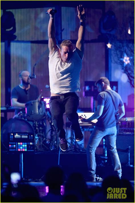 Chris Martin And Coldplay Perform Five Hits At Iheartradio Music Festival