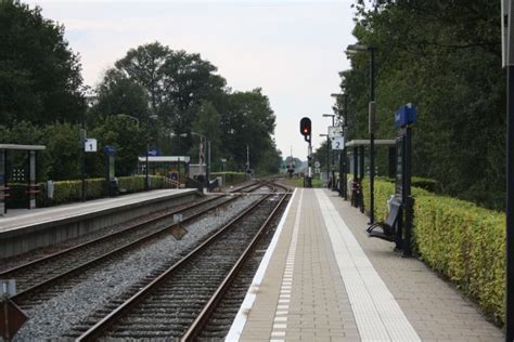 spoorcom fotoalbum station lichtenvoorde groenlo perron spoor  richting zutphen