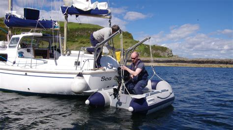 handling rowing  dinghy  beginners guide yachting monthly