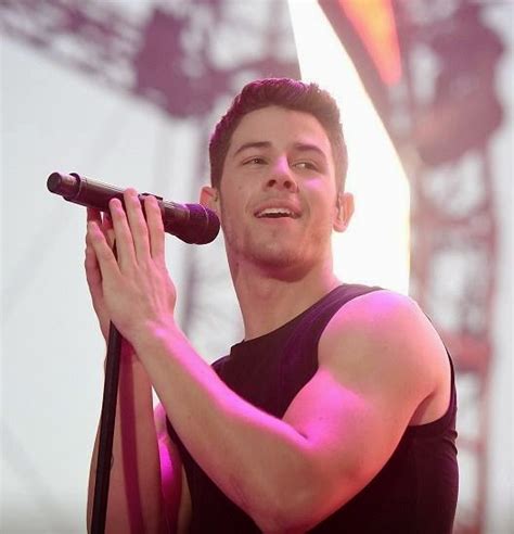 nick jonas the official thread [merged] page 42