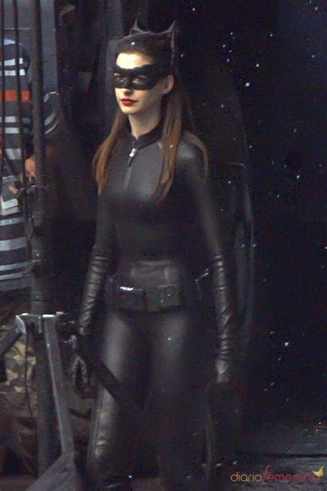 anne hathaway como catwoman cosplay gatúbela gatúbela