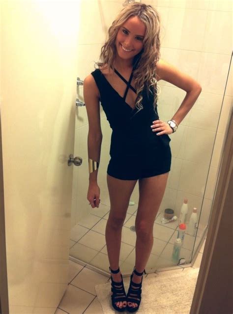 Teen In Short Dress Hottest Naked Boobs