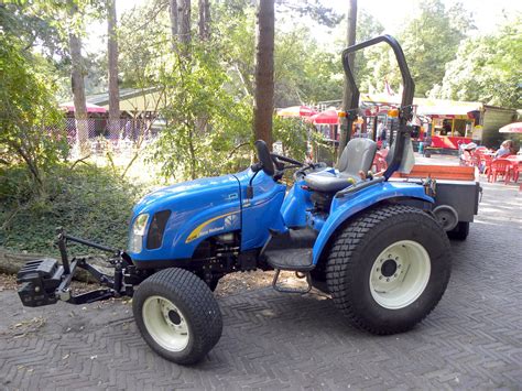 holland tcda tractor construction plant wiki fandom powered  wikia