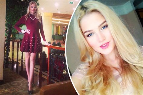 Stunning Selfies Breathtaking Blonde Named World S Most