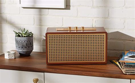 retro inspired bluetooth speaker   mad men vibes