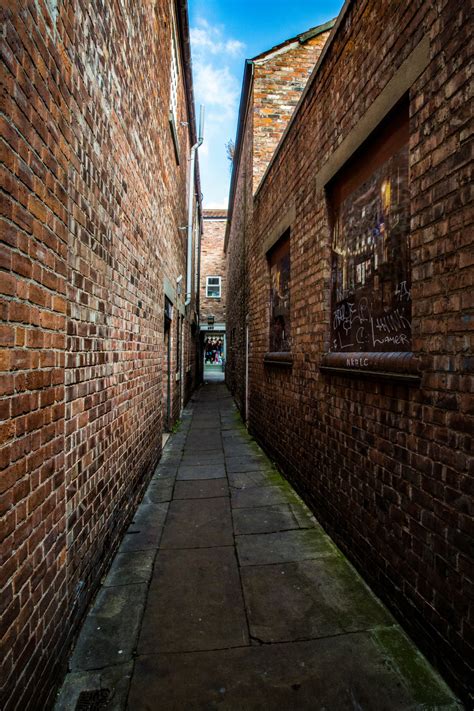 narrow streets  stock photo public domain pictures