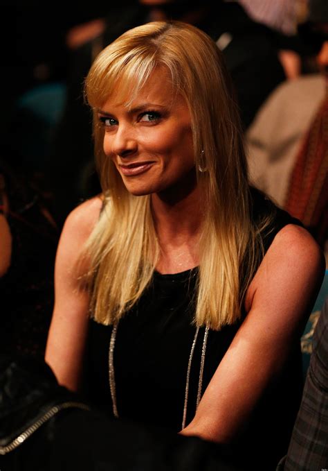Jaime Pressly S New Hair Actress Shares Short Look On