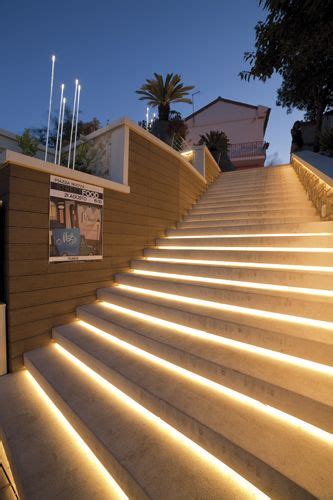 stunning stair lighting ideas   steal  show