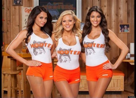 Delicious Wings And More At Hooters