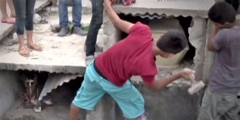 girl wakes    buried  concrete tomb relatives smash open coffin huffpost uk