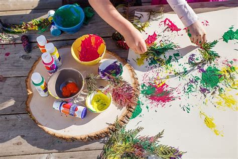 nature art activities  toddlers painting  leaves flowers