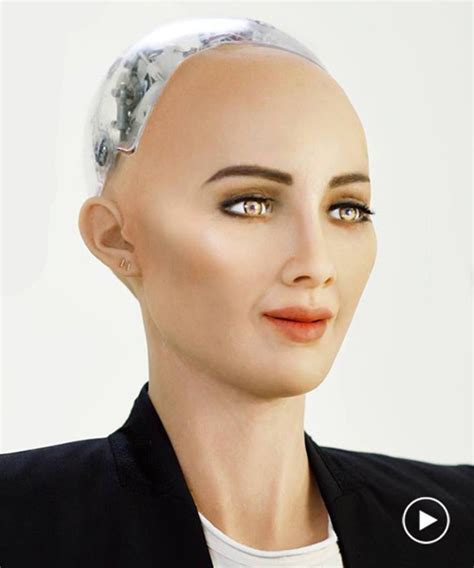 robot sophia meet the first robot in history to become a