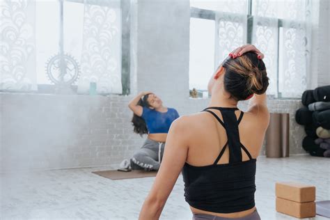 beginner yoga classes in boston — radiant yoga boston