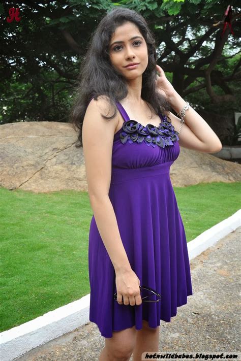 kasmeera flaunting her figure in purple mini gown hot n