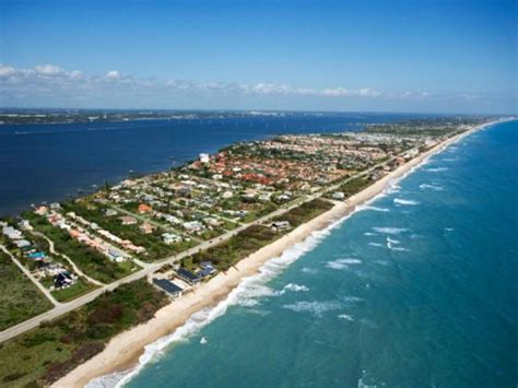 Palm Beach Florida The Millionaire S Paradise Gets Ready