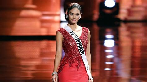 miss universe pia wurtzbach almost nude shows her body in