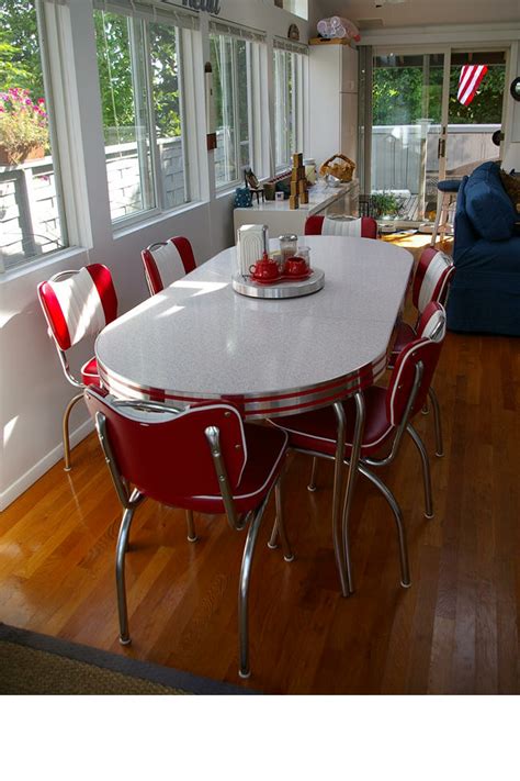 retro table  chairs   wonderful house seeur