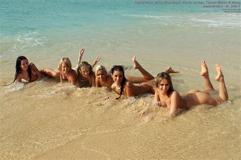 als scan lesbian beach fun image 11 als cash naked teens porn nude teens