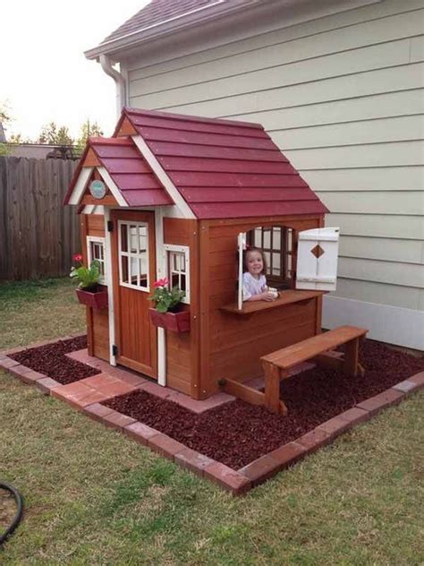 kids playhouses   wooden pallets pallet wood projects