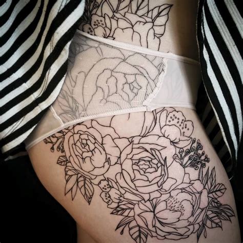 First Session On These Pretty Hip Flowers Done By