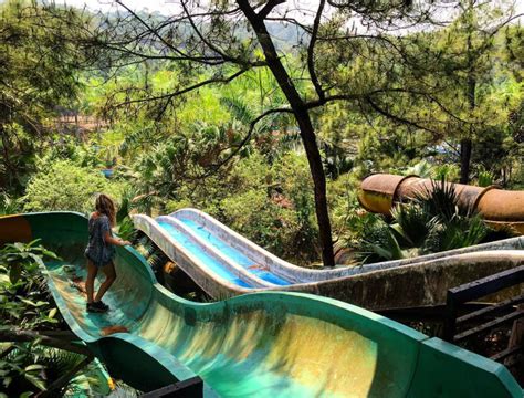 these pics from an abandoned water park in vietnam are