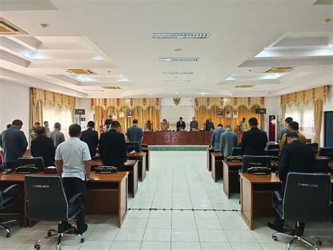 agenda penyampaian rekomendasi dprd sekadau terhadap lkpj bupati
