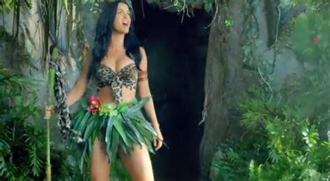 Katy Perry S Roar Video Is So Ridiculous It S Good