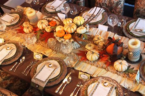 feast   eyes thanksgiving dinner table decorations