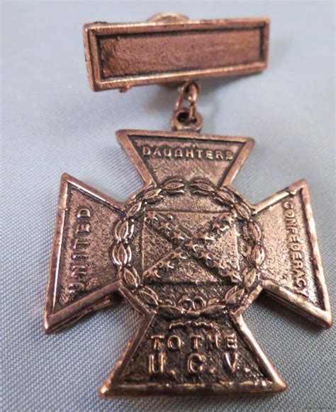 Daughters Of The Confederacy Southern Cross Medal Pin Csa Rebel Flag