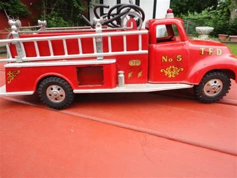Vintage 1956 Tonka Pumper Fire Truck No 5 For Sale In